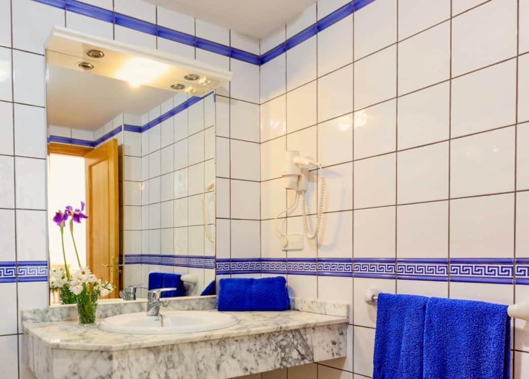 Apartamento Sa Varadero 2D Vista Mare Laterale Daire Es Pujols Dış mekan fotoğraf