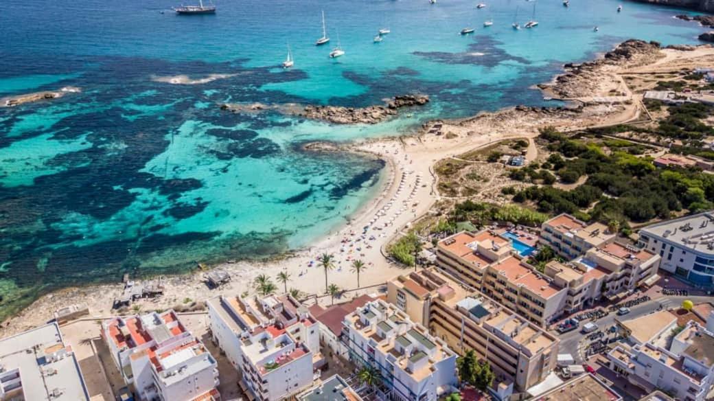 Apartamento Sa Varadero 2D Vista Mare Laterale Daire Es Pujols Dış mekan fotoğraf